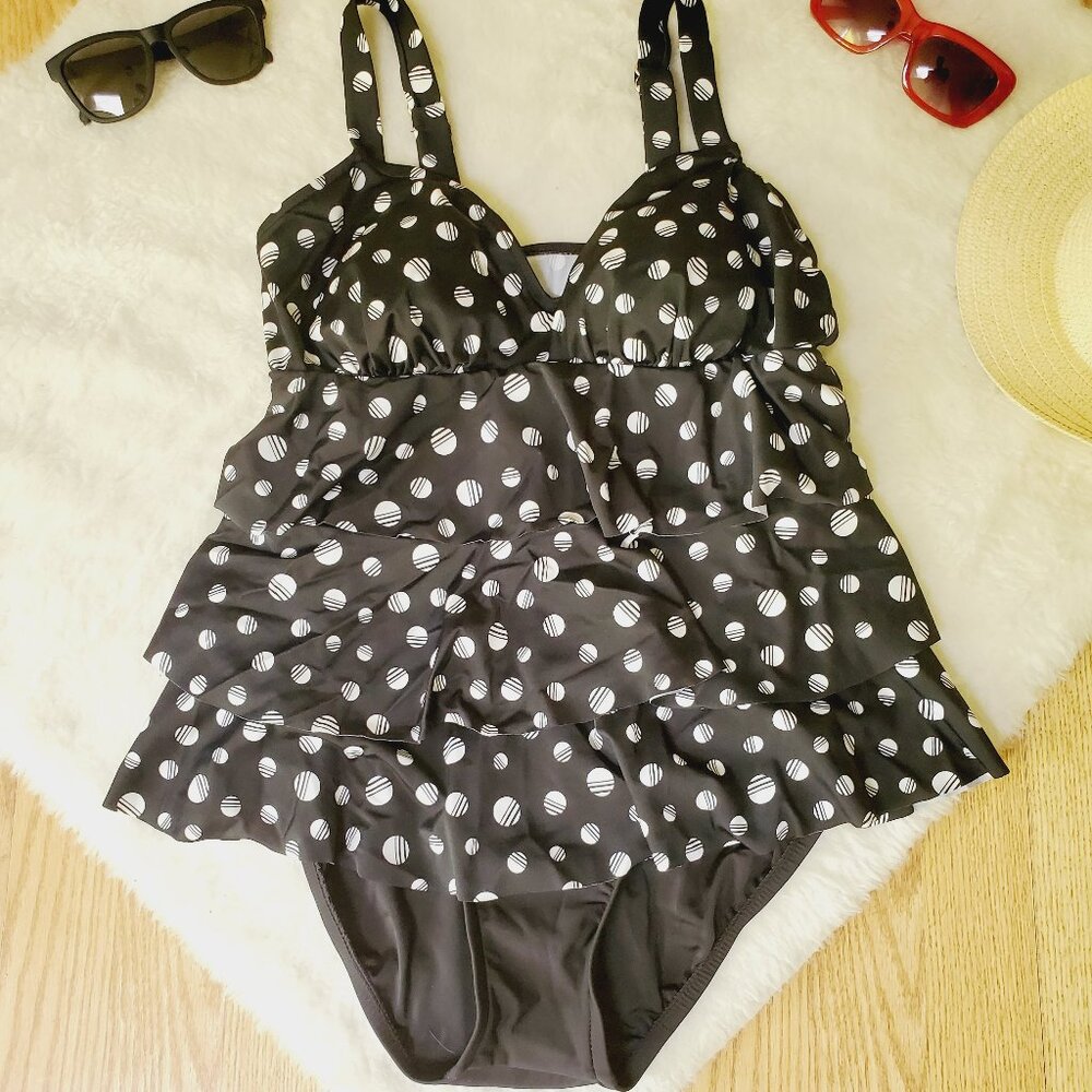 CROFT & BARROW MODEST POLKA DOT SWIMSUIT